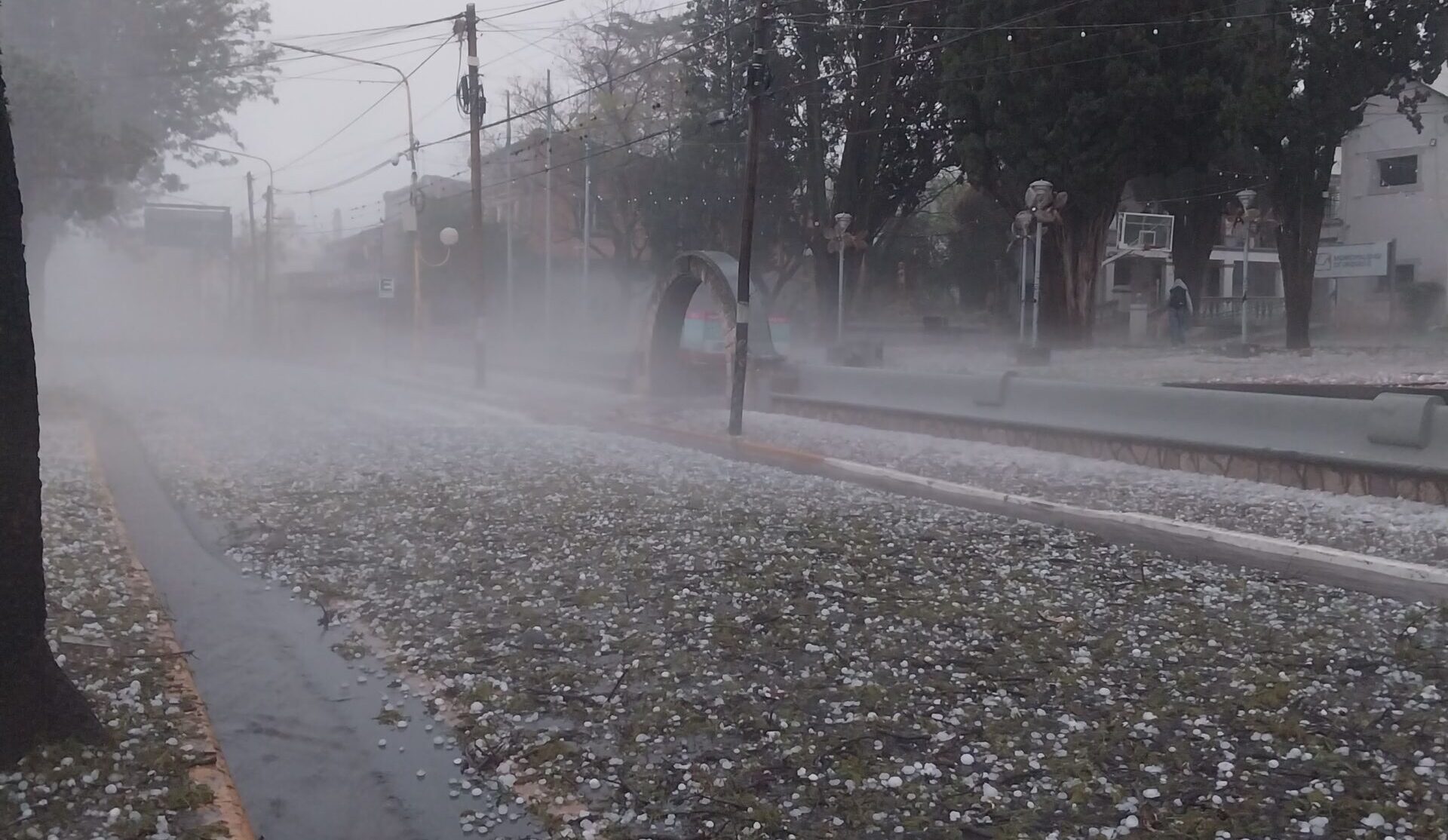 FENÓMENO EL NIÑO: ASISTENCIA A FAMILIAS AFECTADAS POR EL GRANIZO